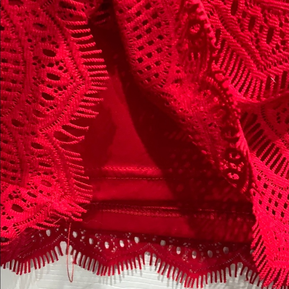 Red top ❤️ - Picture 5 of 5